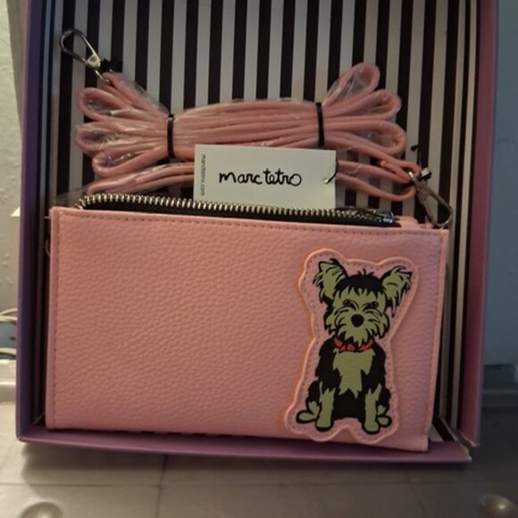 crossbody - Picture 3 of 4